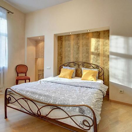 Romantic City Center Apartment In Old Town Βίλνιους Εξωτερικό φωτογραφία