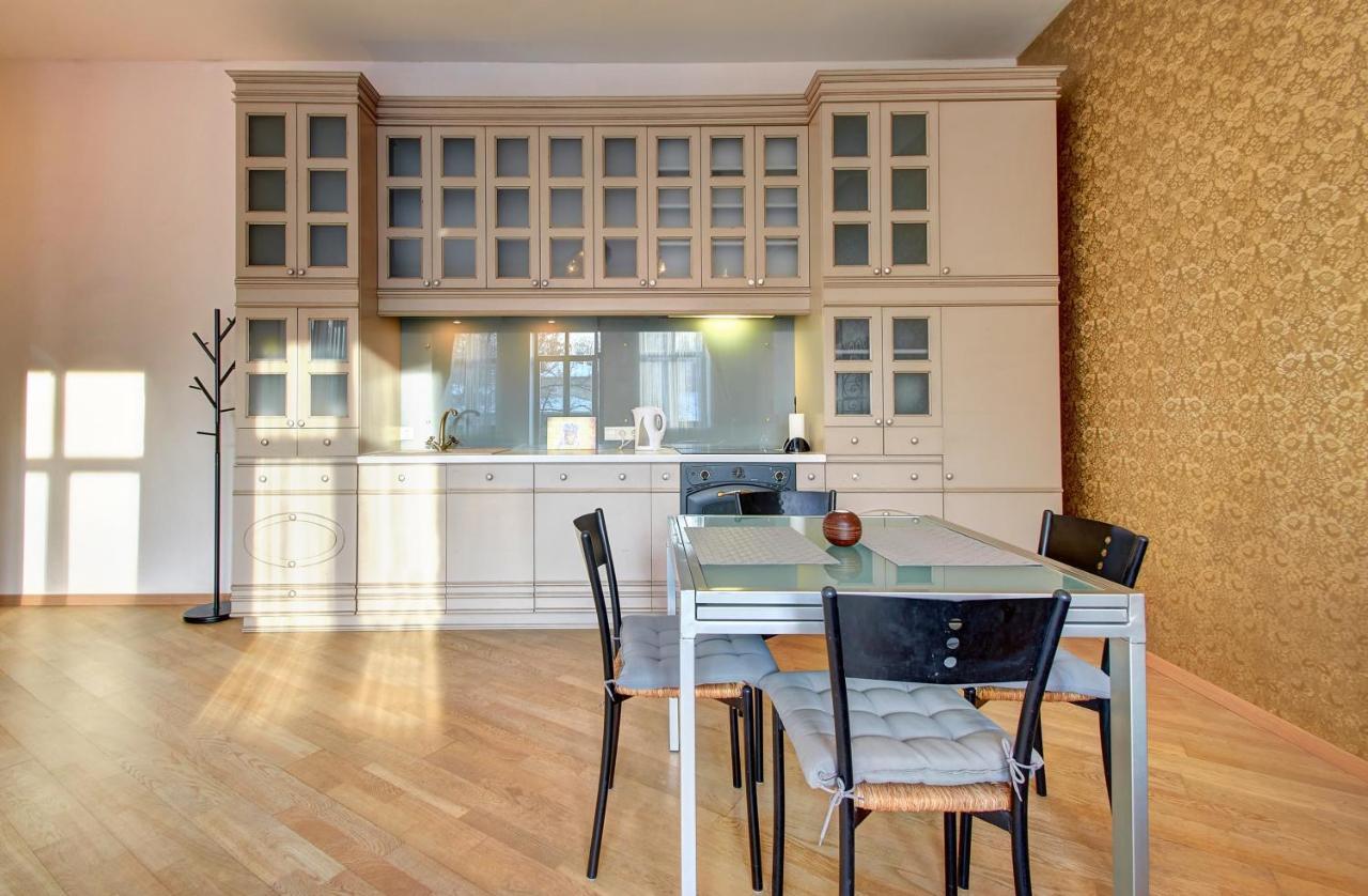 Romantic City Center Apartment In Old Town Βίλνιους Εξωτερικό φωτογραφία